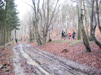 Pussy Lane vor der Ruine Schwarzenbroich