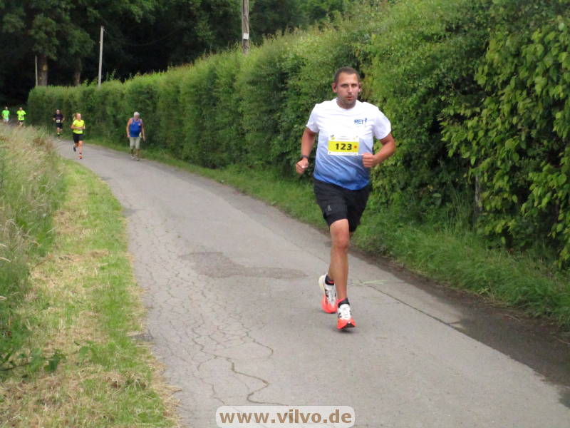 26hahn026.jpg