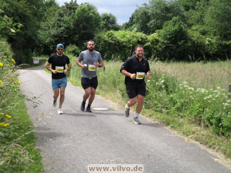26hahn245.jpg 26hahn245.jpg